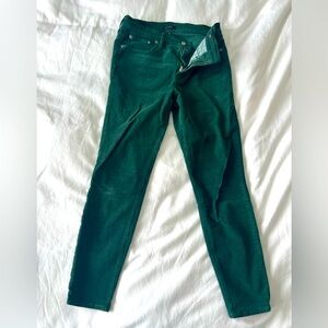 J Crew high rise 9” toothpick corduroys in Emerald Green, size 28